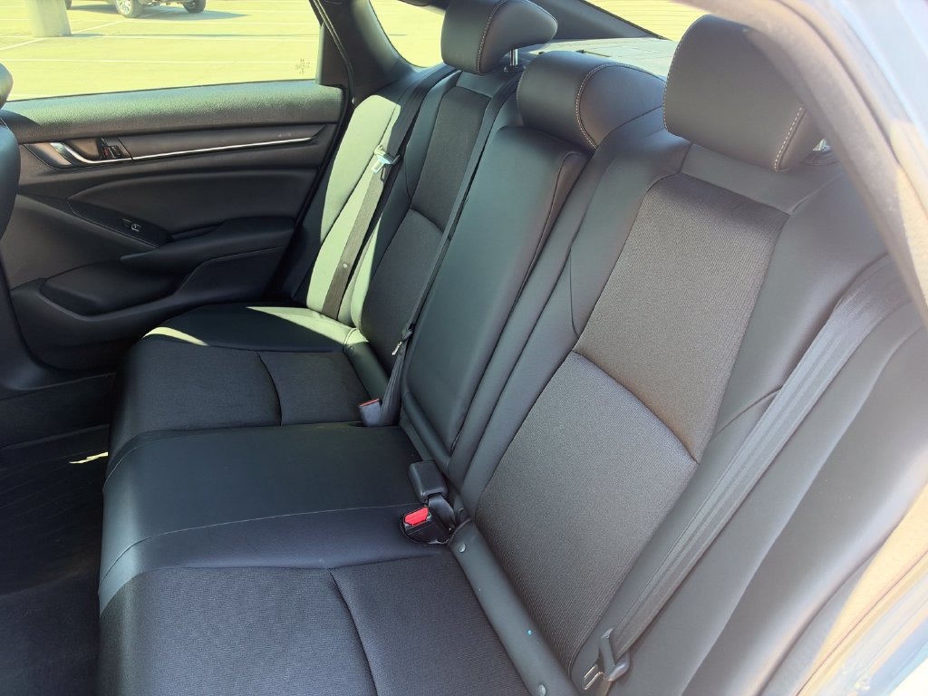 Used 2022 Honda Accord Sport image 17