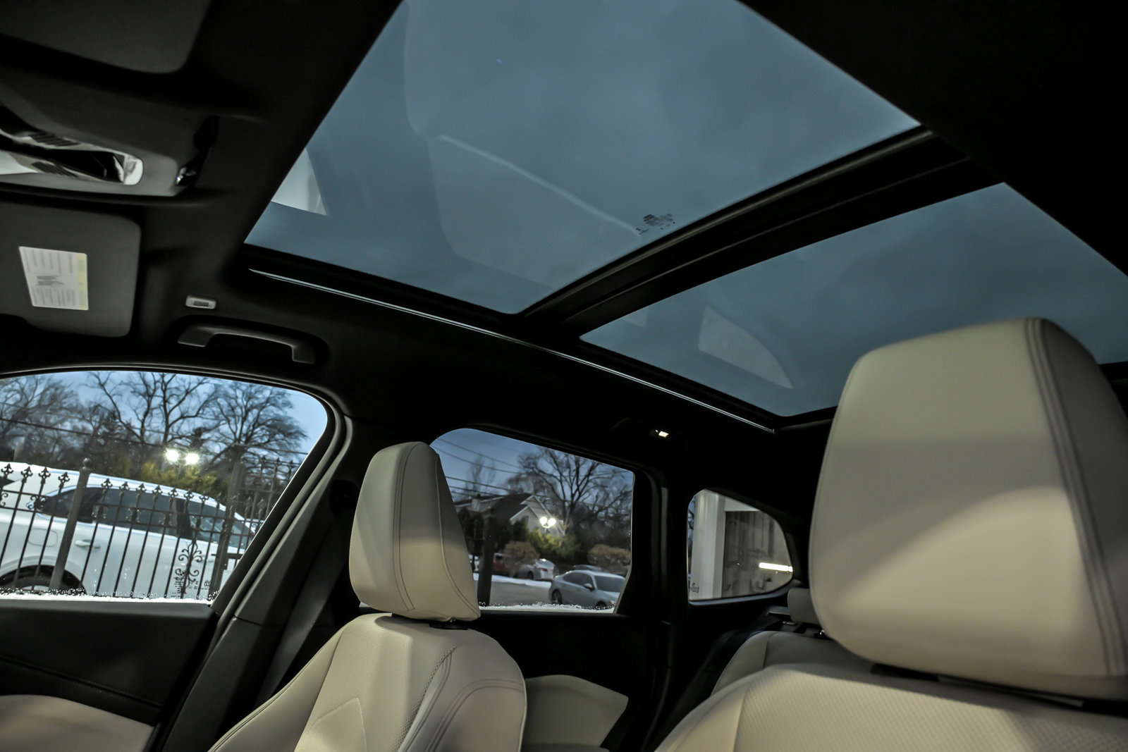 Used 2025 BMW X1 xDrive28i w/ Premium Package image 26