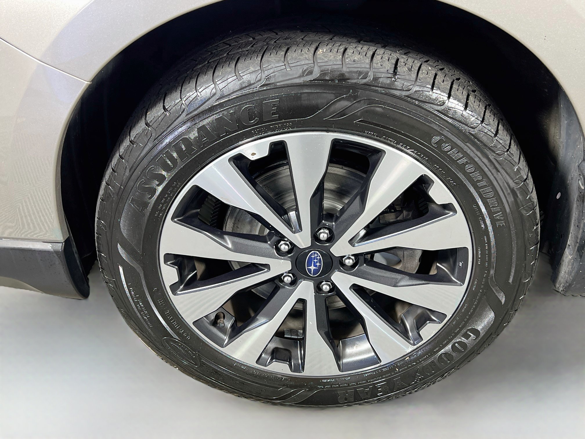 Used 2017 Subaru Outback 2.5i Limited AWD/4WD image 27