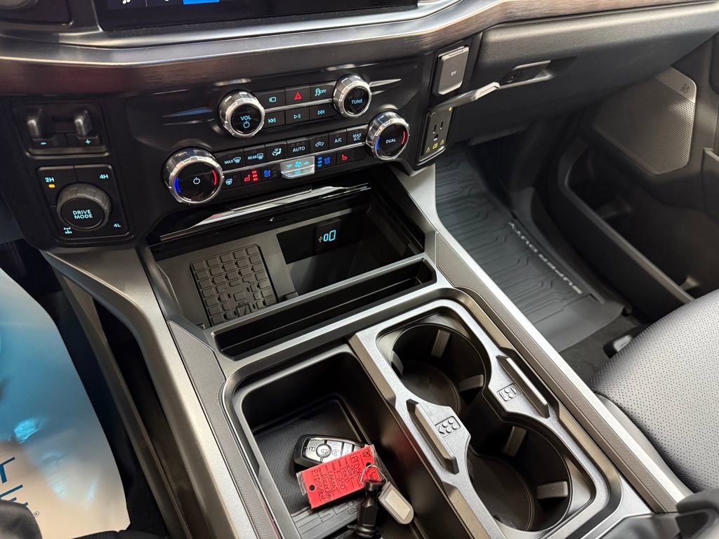 New 2026 Ford F250 Lariat w/ Lariat Ultimate Package image 19