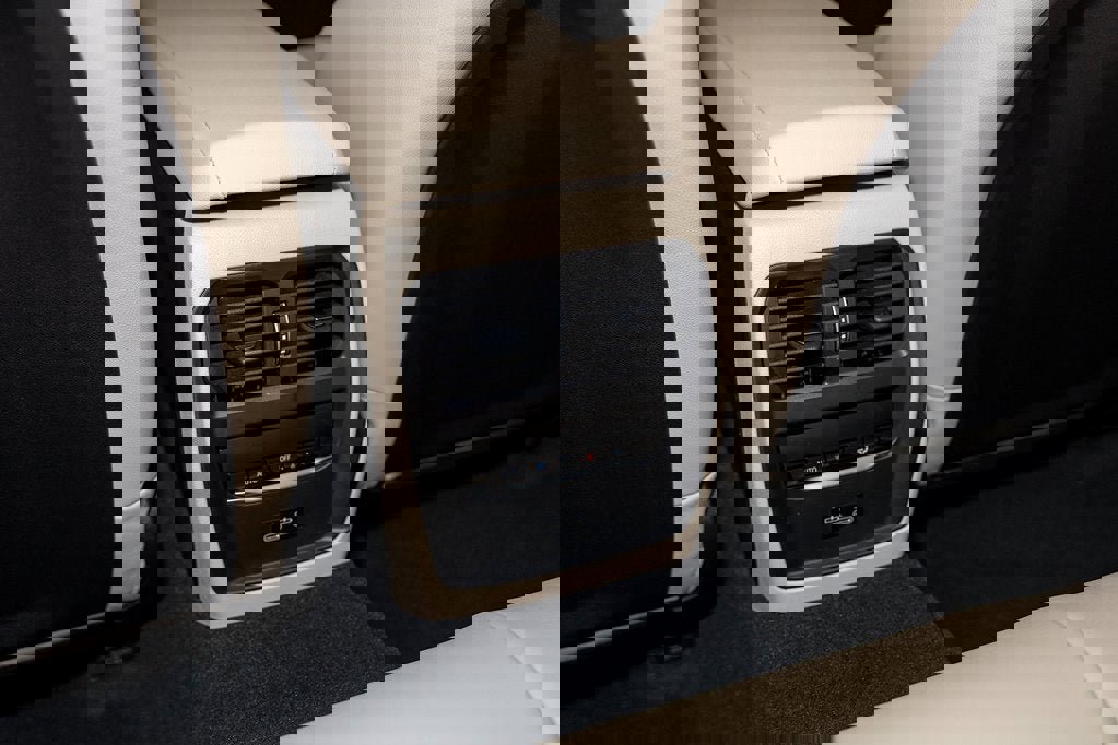 New 2026 BMW 330i xDrive 330i NA xDrive image 36