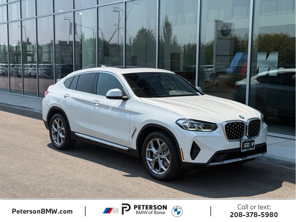 Used 2024 BMW X4 xDrive30i w/ Parking Assistance Package AWD/4WD image 7