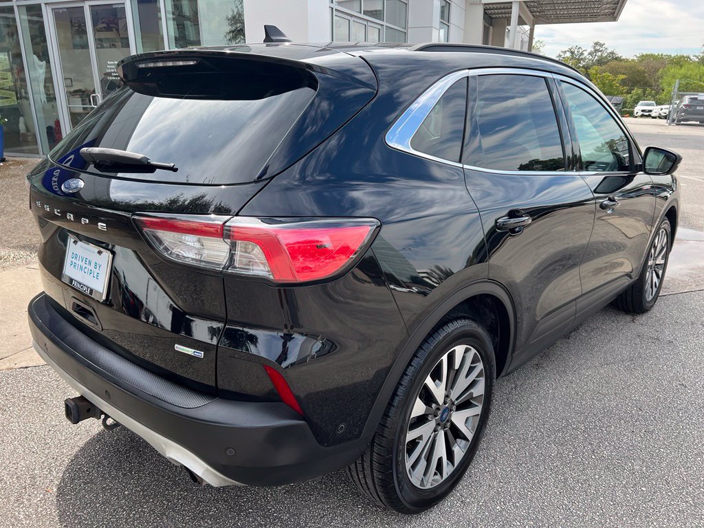 Used 2020 Ford Escape Titanium AWD/4WD image 7