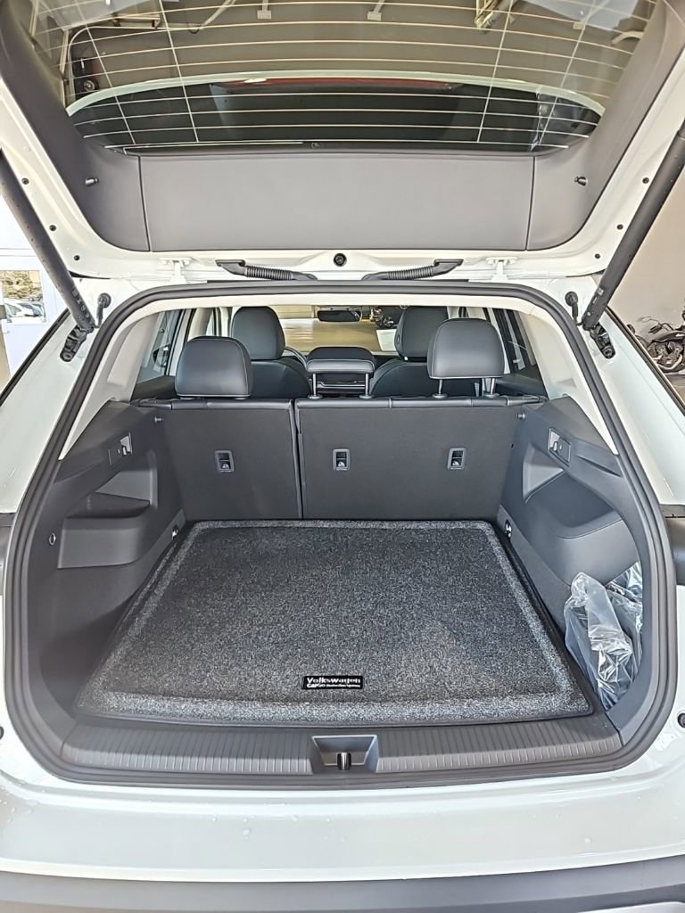 New 2026 Volkswagen Tiguan SE AWD/4WD image 19