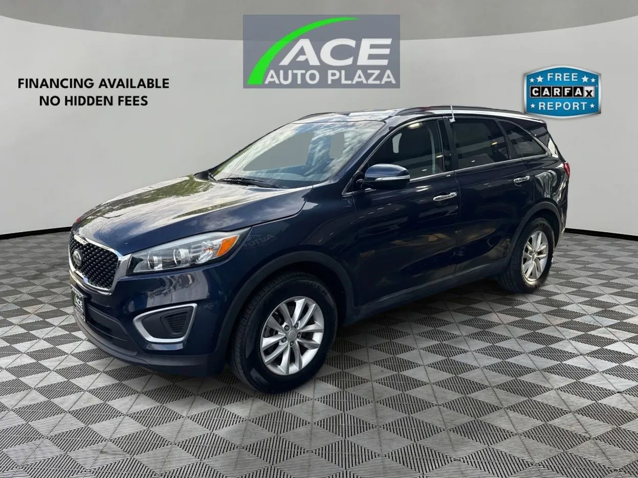 Used 2016 Kia Sorento FWD w/ LX Convenience Package image 2