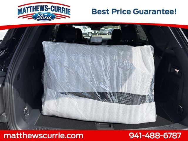 New 2026 Ford Explorer Platinum RWD image 13