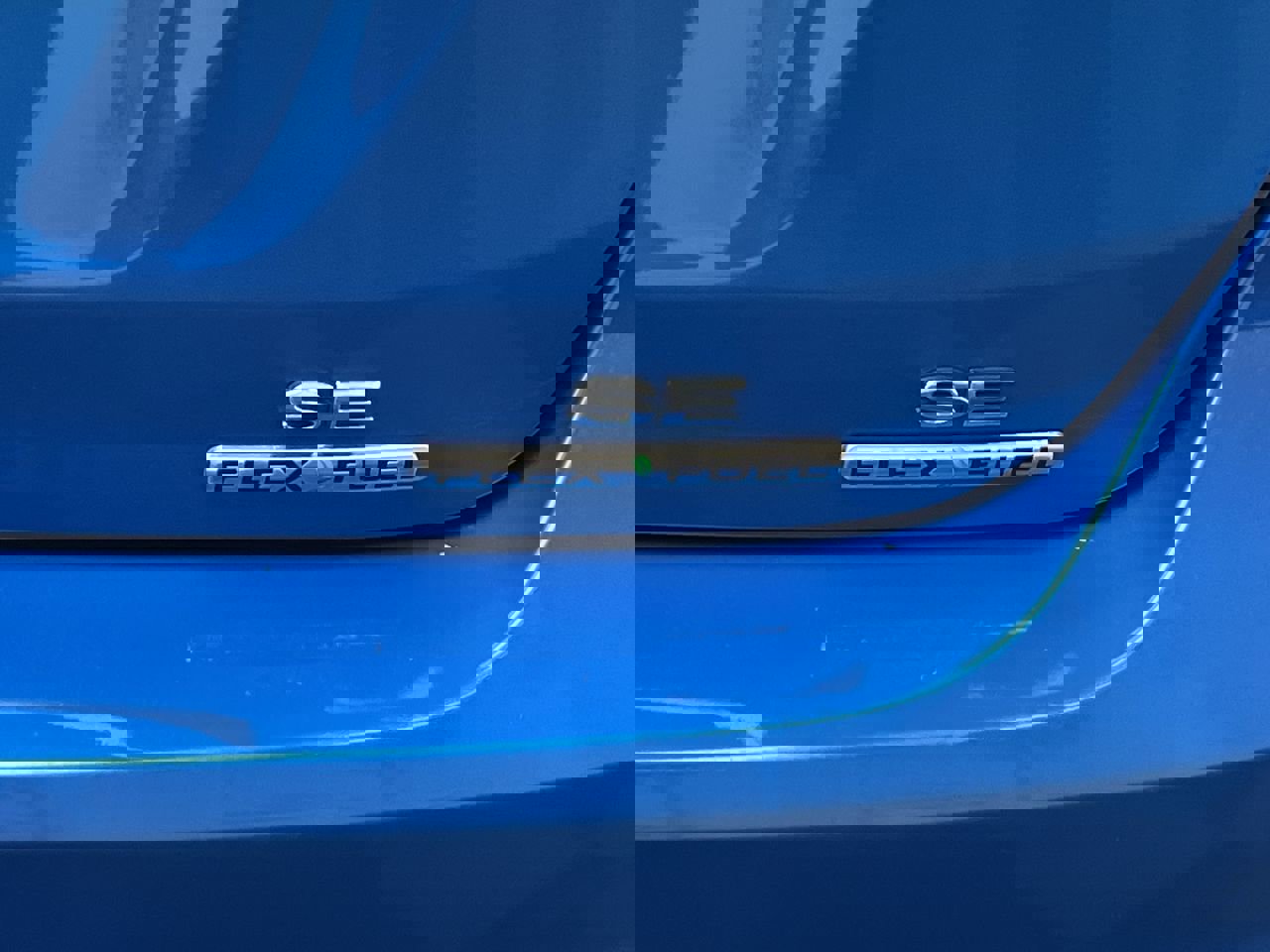 Used 2015 Ford Focus SE w/ SE Cold Weather Package image 24