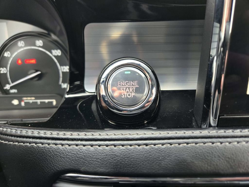 Used 2021 Lincoln Corsair AWD w/ Equipment Group 101A image 33