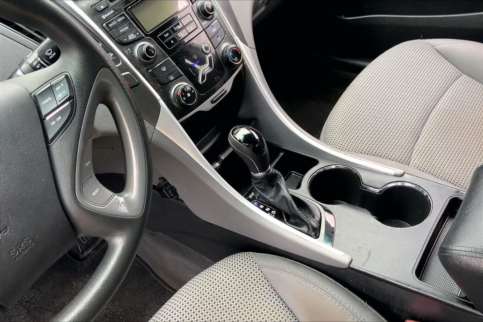 Used 2012 Hyundai Sonata GLS w/ Popular Equipment Pkg FWD image 16