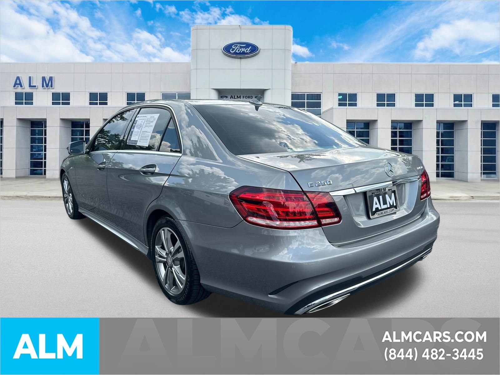 Used 2015 Mercedes-Benz E 250 BlueTEC Sedan image 8