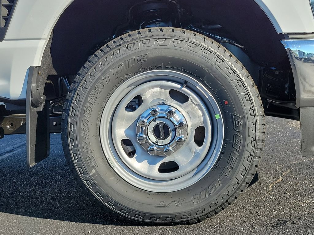 New 2026 Ford F350 XL w/ XL Chrome Package image 8