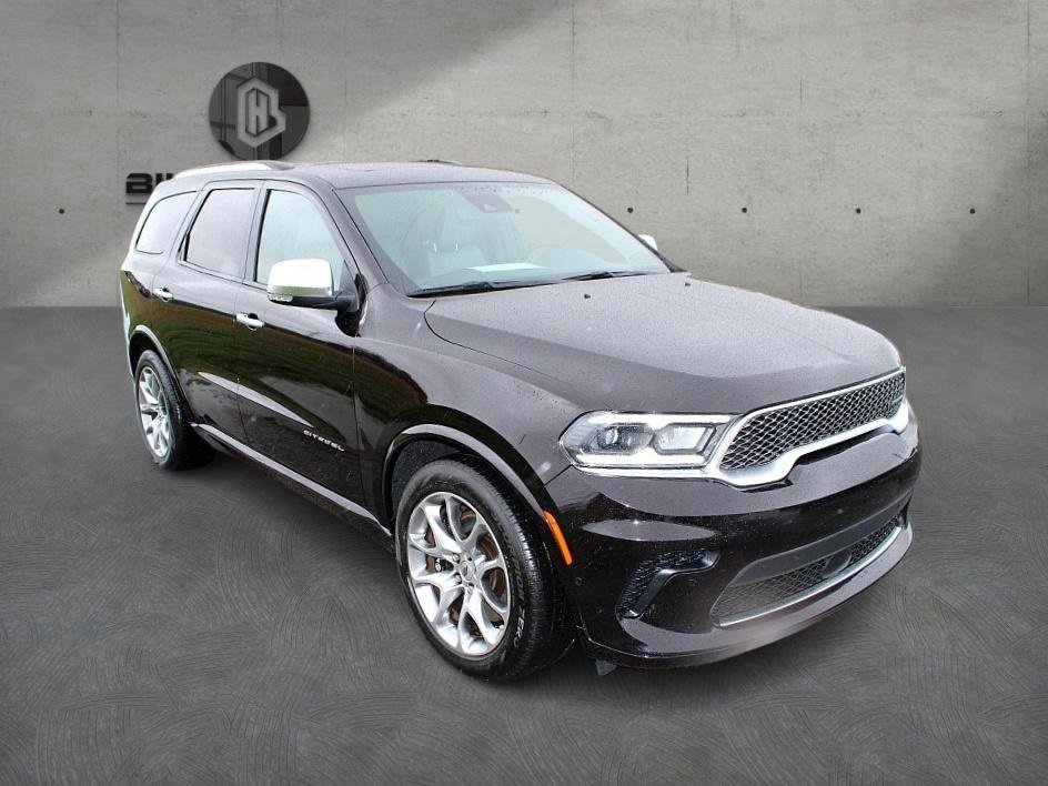 Used 2024 Dodge Durango Citadel w/ Tow 'N Go Package image 2