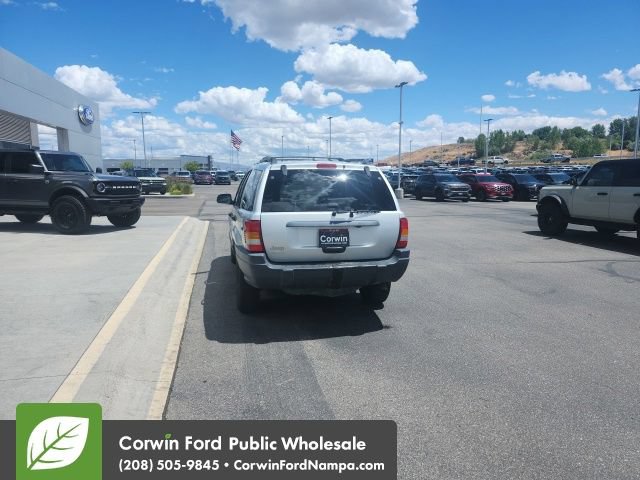 Used 2004 Jeep Grand Cherokee Laredo w/ Convenience Group AWD/4WD image 9
