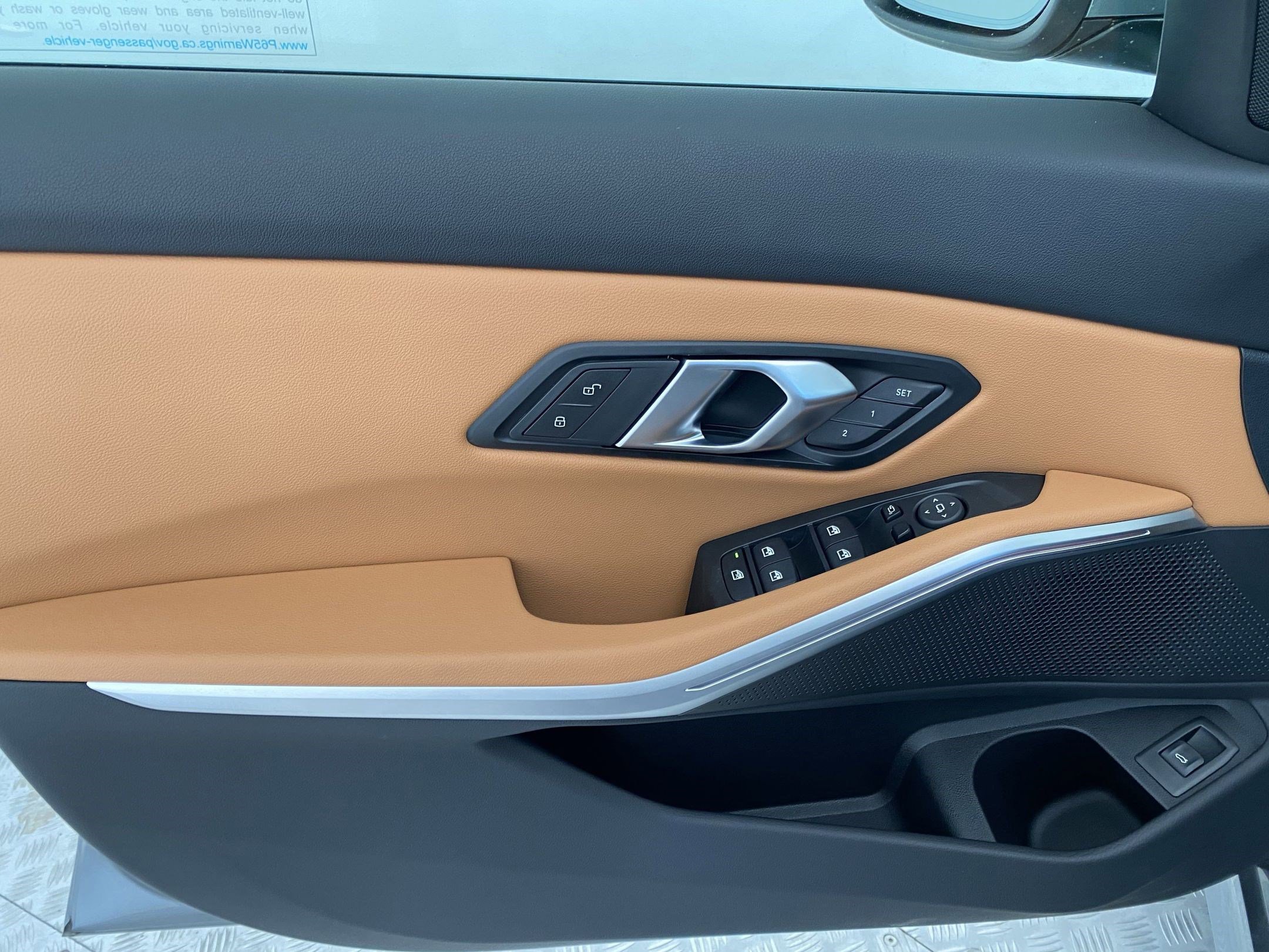 Used 2025 BMW 330i xDrive Sedan w/ Convenience Package image 14