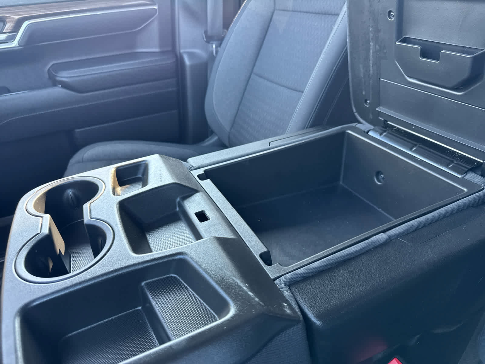 Used 2023 Chevrolet Silverado 1500 LT image 24