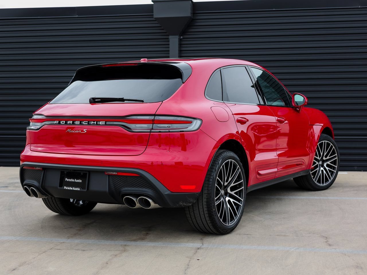Certified 2026 Porsche Macan S AWD/4WD image 7