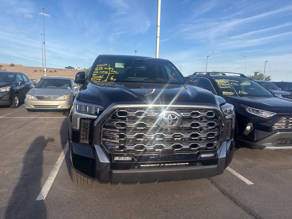 Used 2024 Toyota Tundra Platinum AWD/4WD image 2