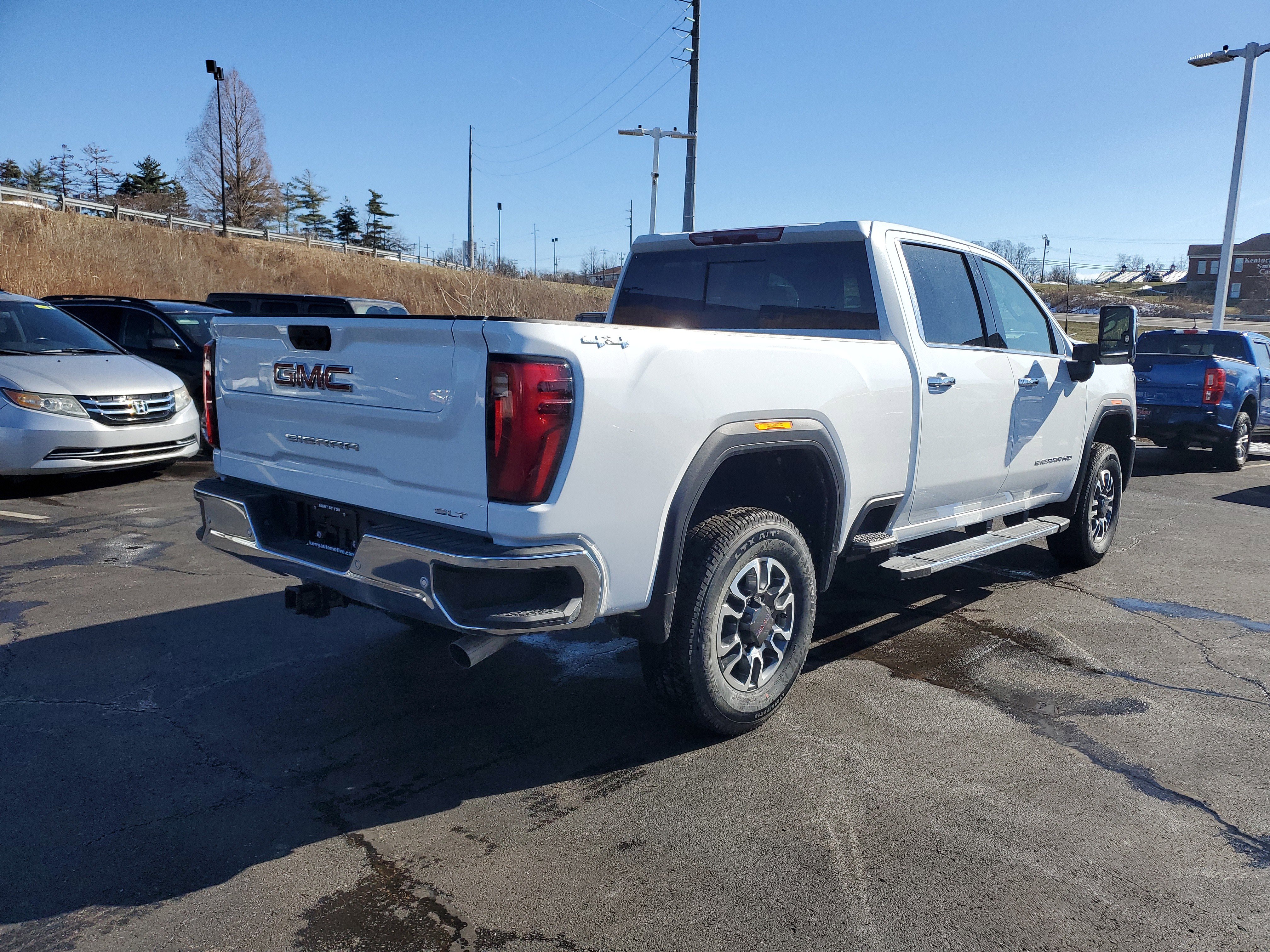 New 2026 GMC Sierra 2500 SLT w/ SLT Premium Package image 4