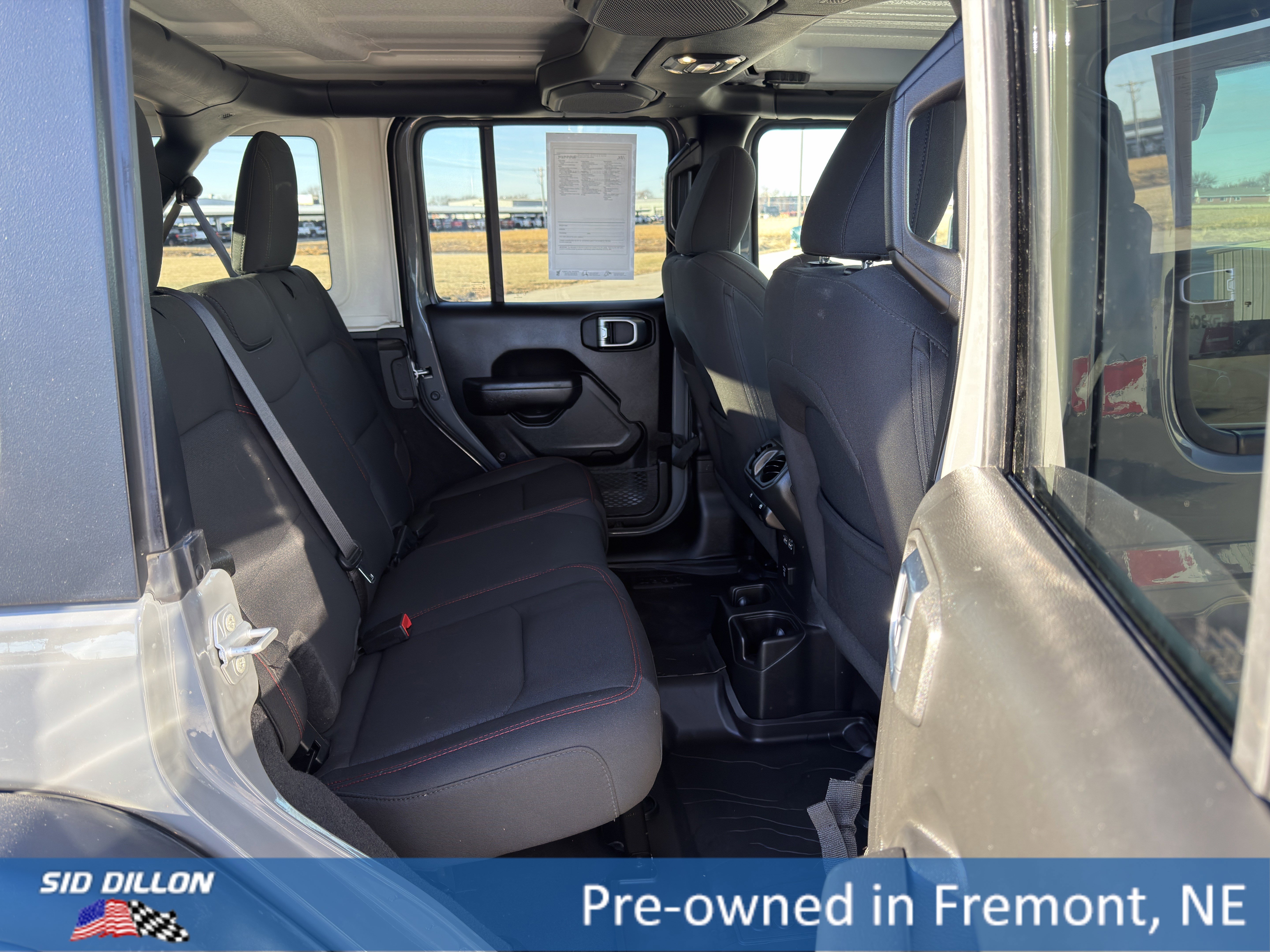 Used 2023 Jeep Wrangler Unlimited Rubicon w/ Cold Weather Group image 16