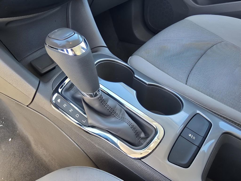 Used 2017 Chevrolet Cruze LT image 19