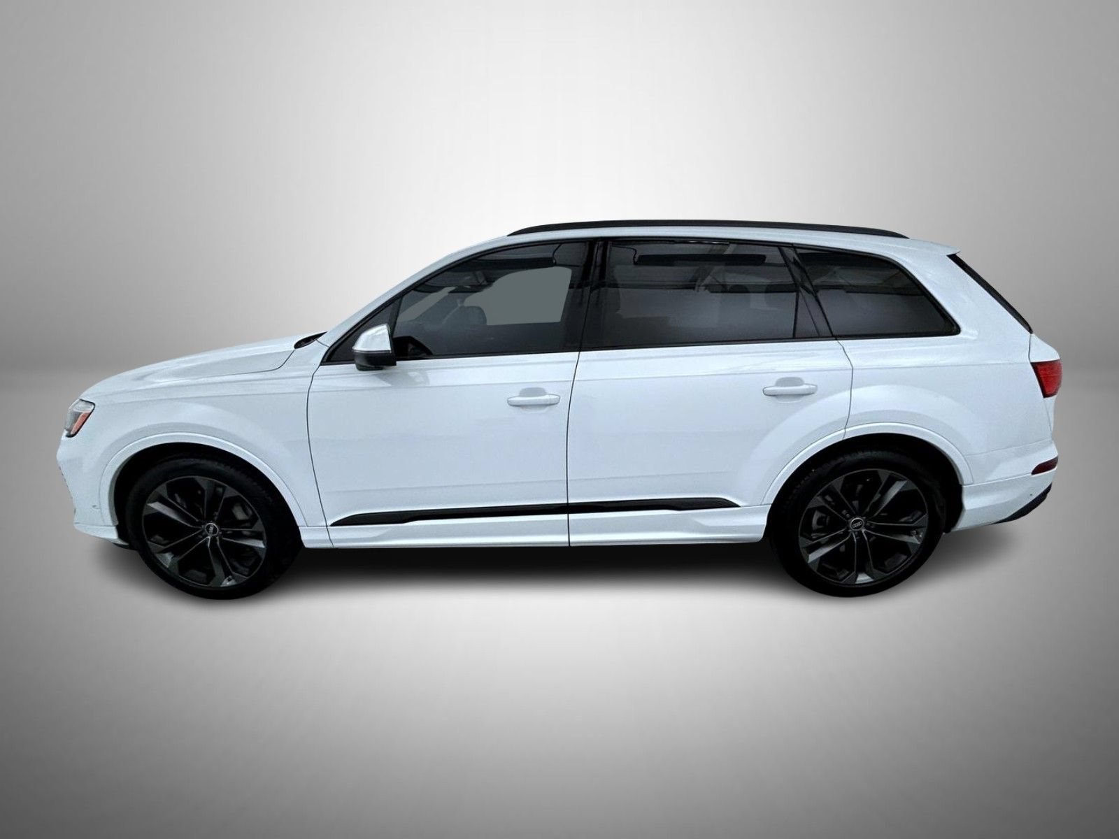 Used 2025 Audi Q7 3.0T Premium Plus w/ Premium Plus Package AWD/4WD image 8