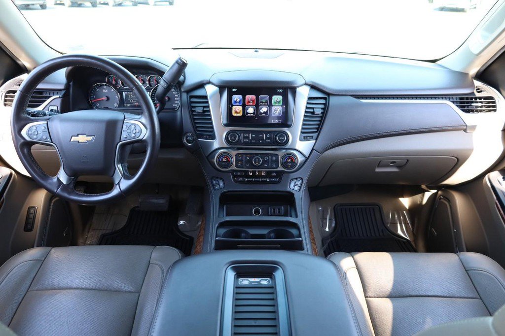 Used 2020 Chevrolet Suburban Premier AWD/4WD image 24