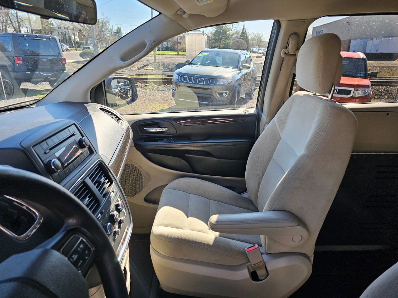 Used 2016 Dodge Grand Caravan SE w/ Quick Order Package 29E SE image 14