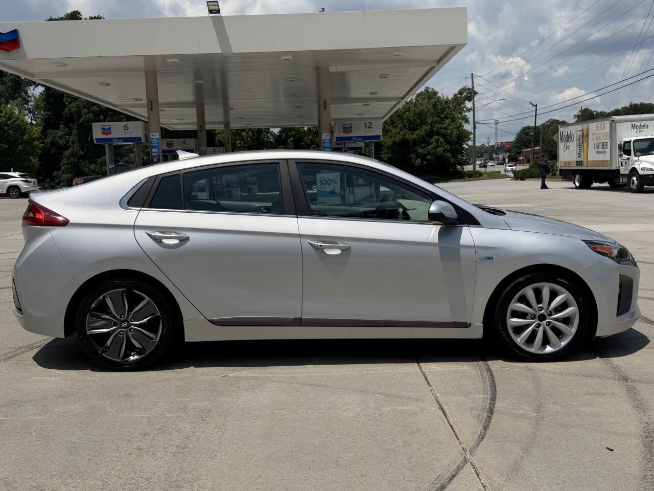 Used 2018 Hyundai Ioniq Limited w/ Limited Ultimate Package 03 FWD image 19