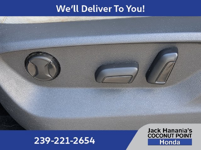 Used 2021 Volkswagen Tiguan SE w/ Panoramic Sunroof Package AWD/4WD image 20