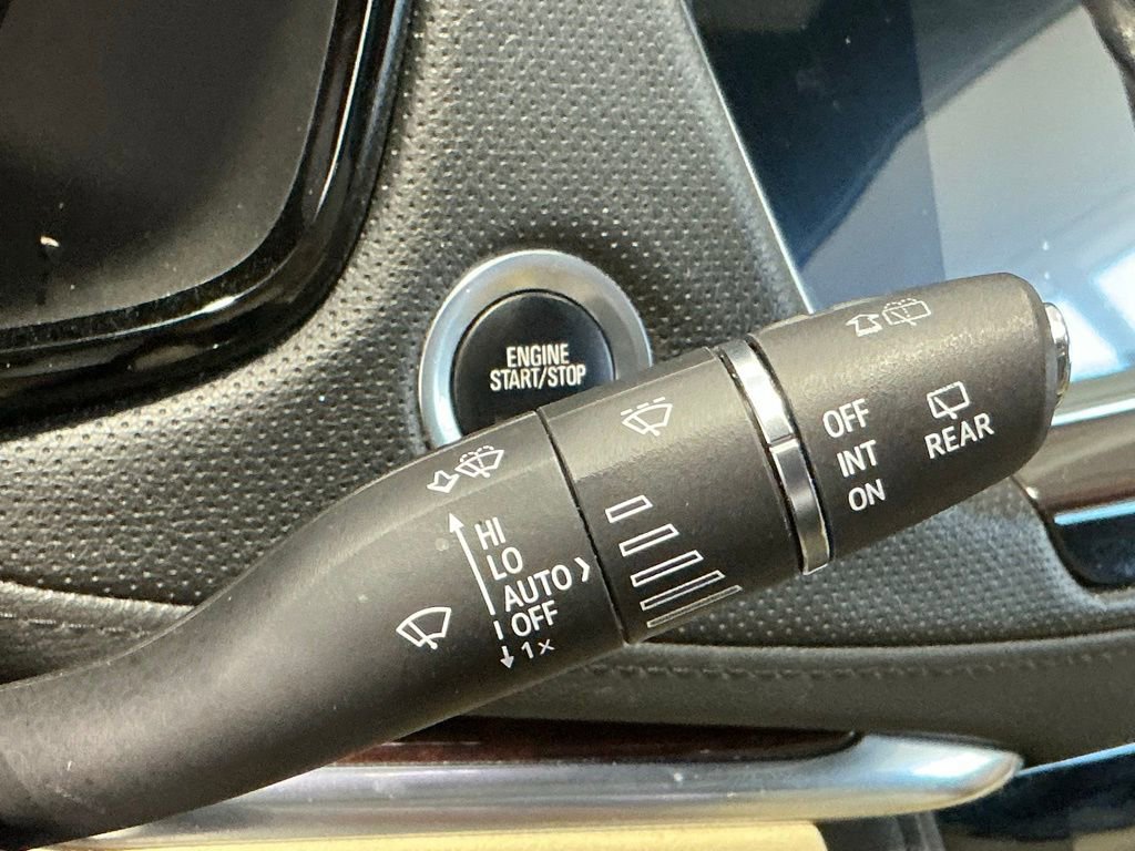 Used 2019 Cadillac XT5 Premium Luxury FWD image 44