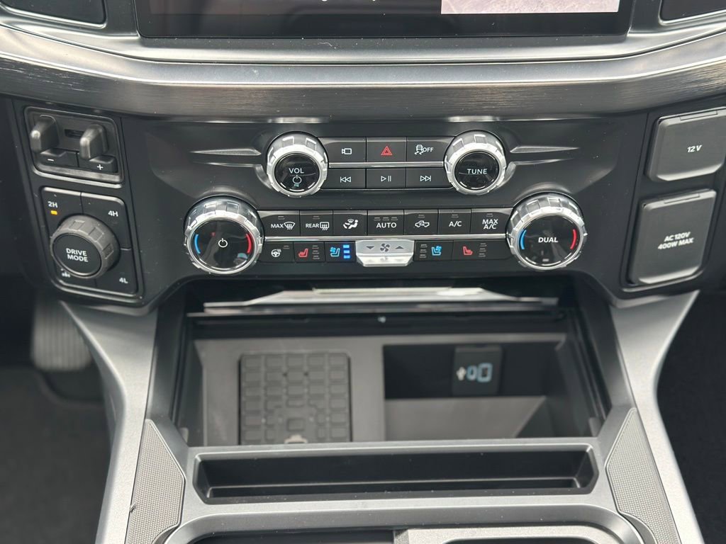 New 2026 Ford F250 Lariat image 23