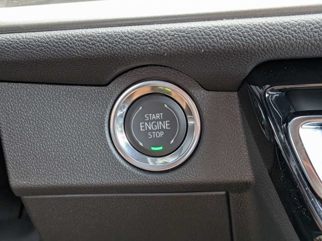 New 2027 Chevrolet Traverse LT w/ Driver Confidence Package FWD image 31