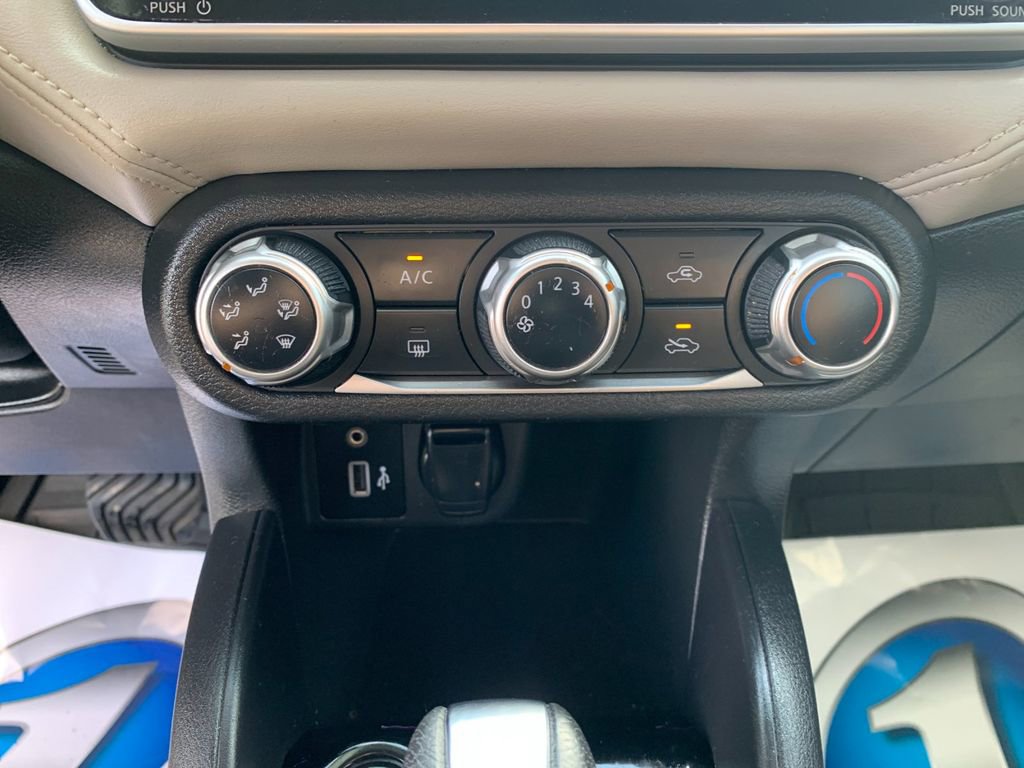 Used 2020 Nissan Versa SV image 23