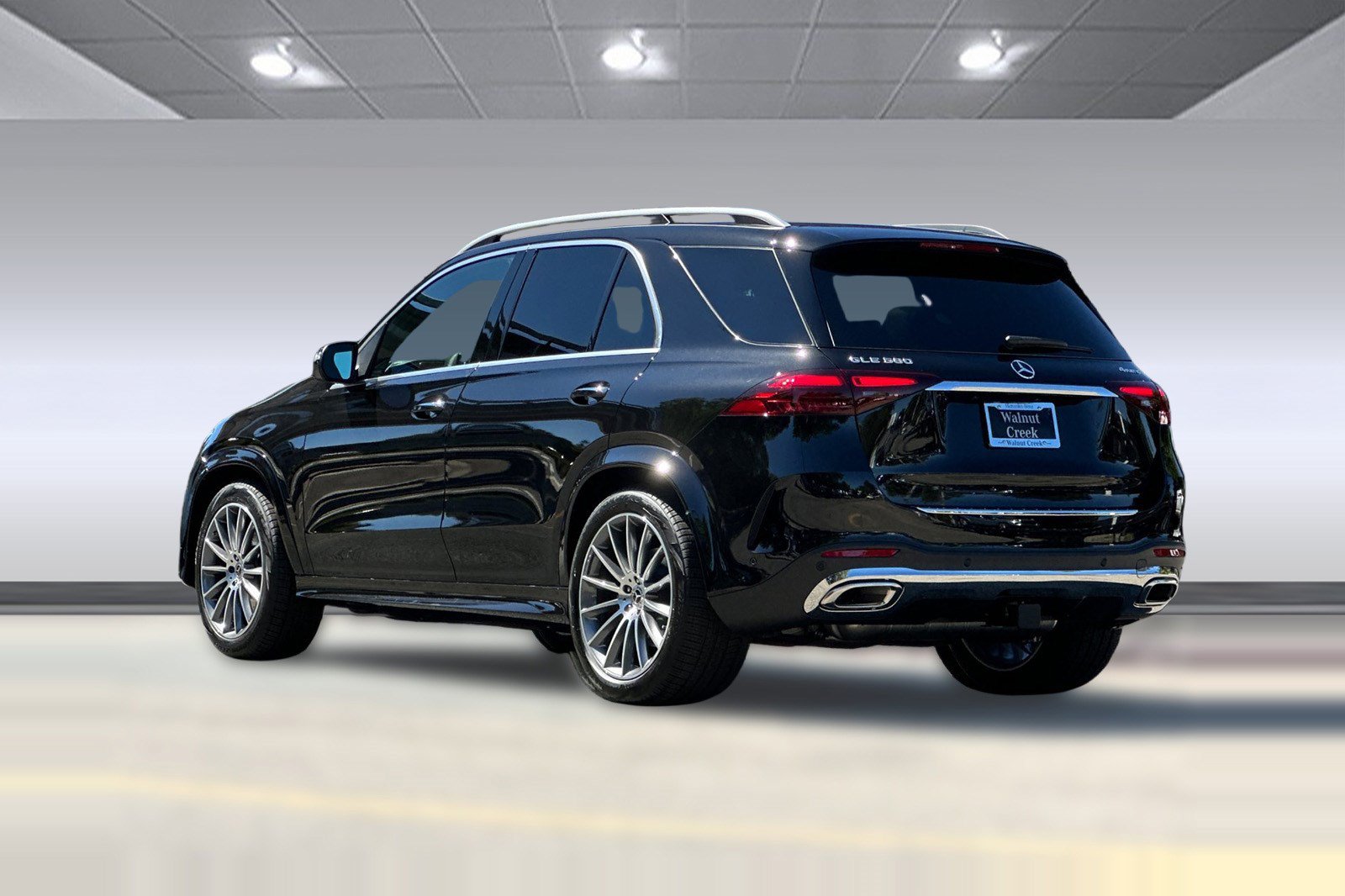 New 2026 Mercedes-Benz GLE 580 4MATIC image 3
