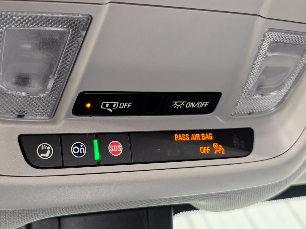 Used 2021 Chevrolet Equinox LS w/ LS Convenience Package FWD image 9