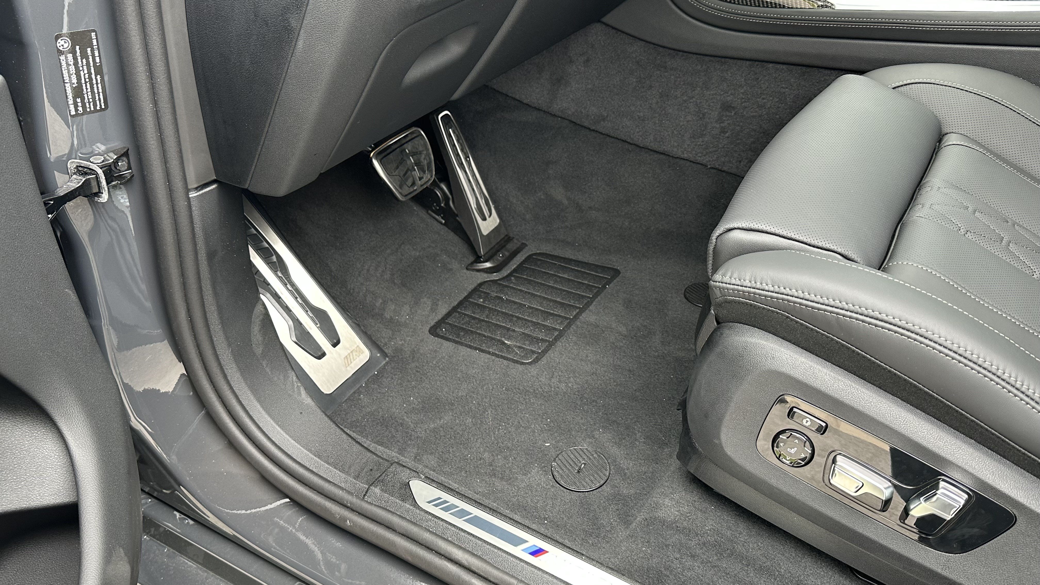 Used 2026 BMW X7 M60i AWD/4WD image 15