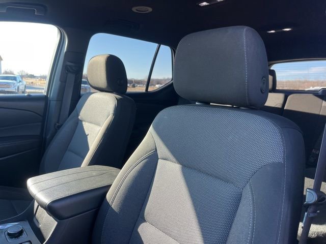 Used 2023 Chevrolet Traverse LT image 15