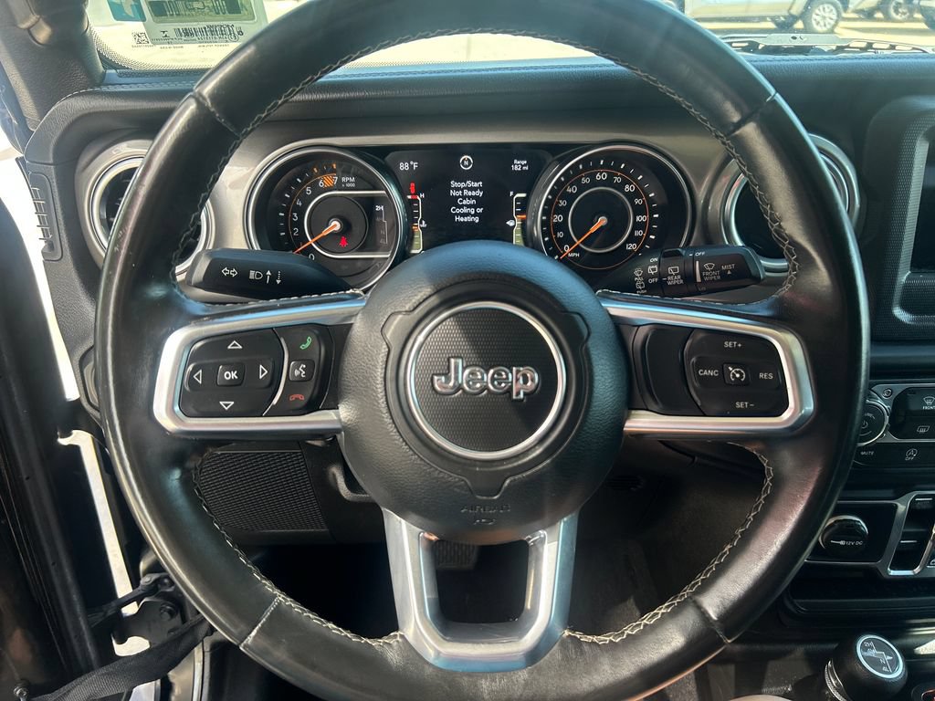 Used 2019 Jeep Wrangler Unlimited Sahara AWD/4WD image 16