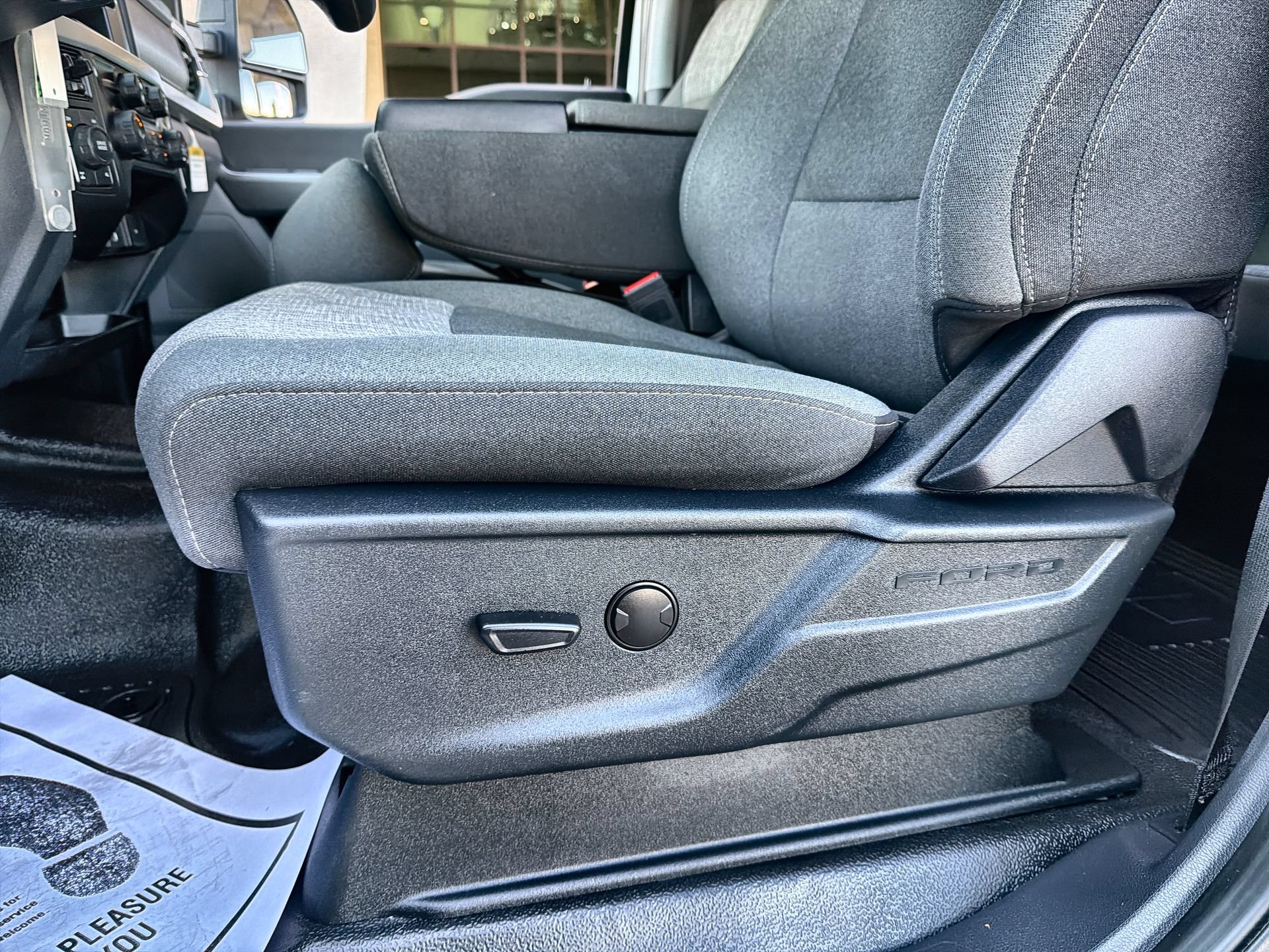 Used 2025 Ford F350 XLT AWD/4WD image 12