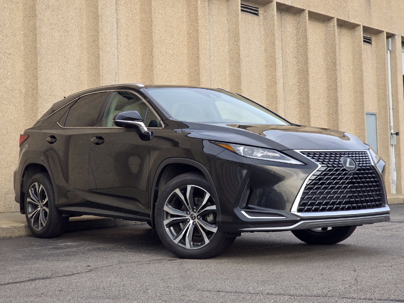 Used 2021 Lexus RX 350 AWD w/ Premium Package image 2