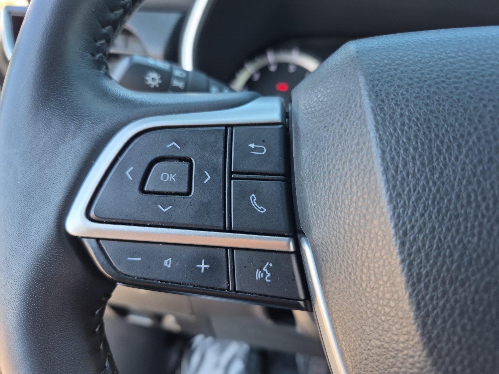 Used 2024 Toyota Highlander XSE AWD/4WD image 27