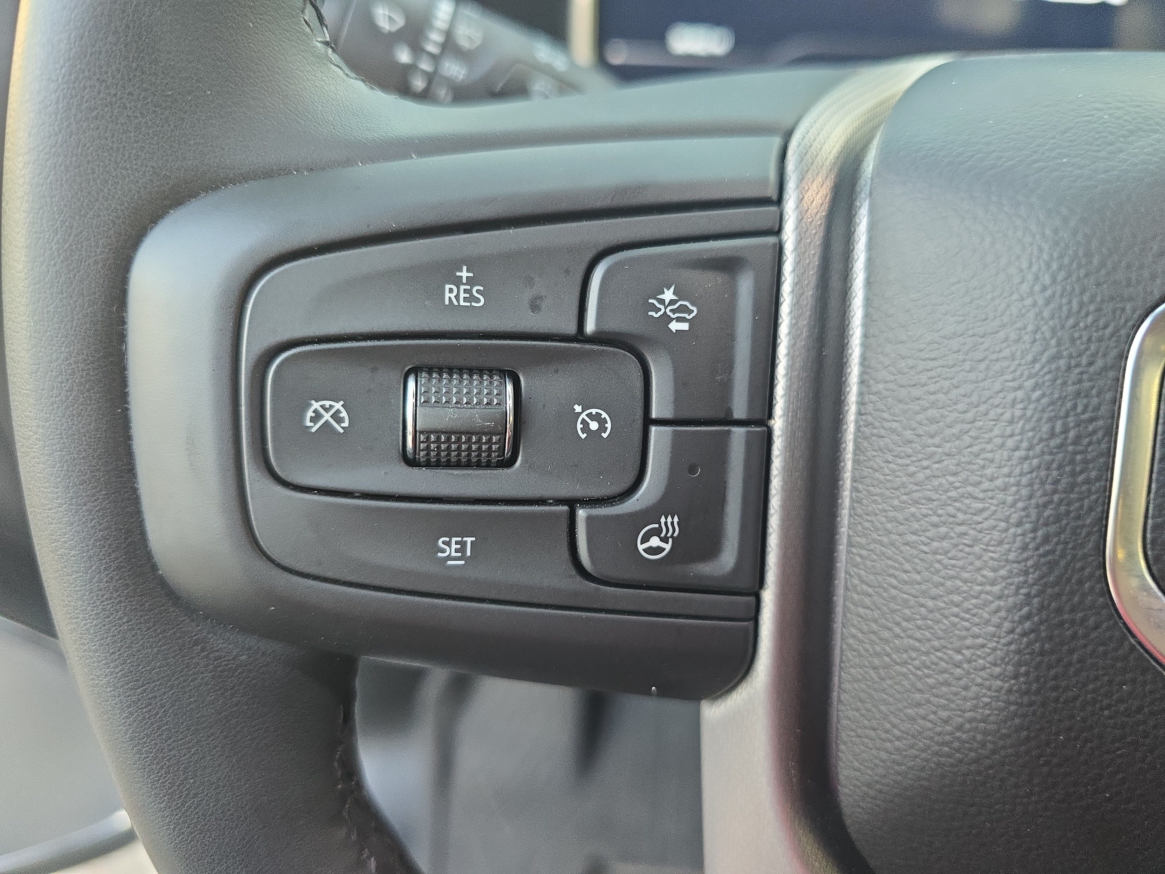 Used 2024 GMC Sierra 2500 Denali w/ Denali Reserve Package AWD/4WD image 16