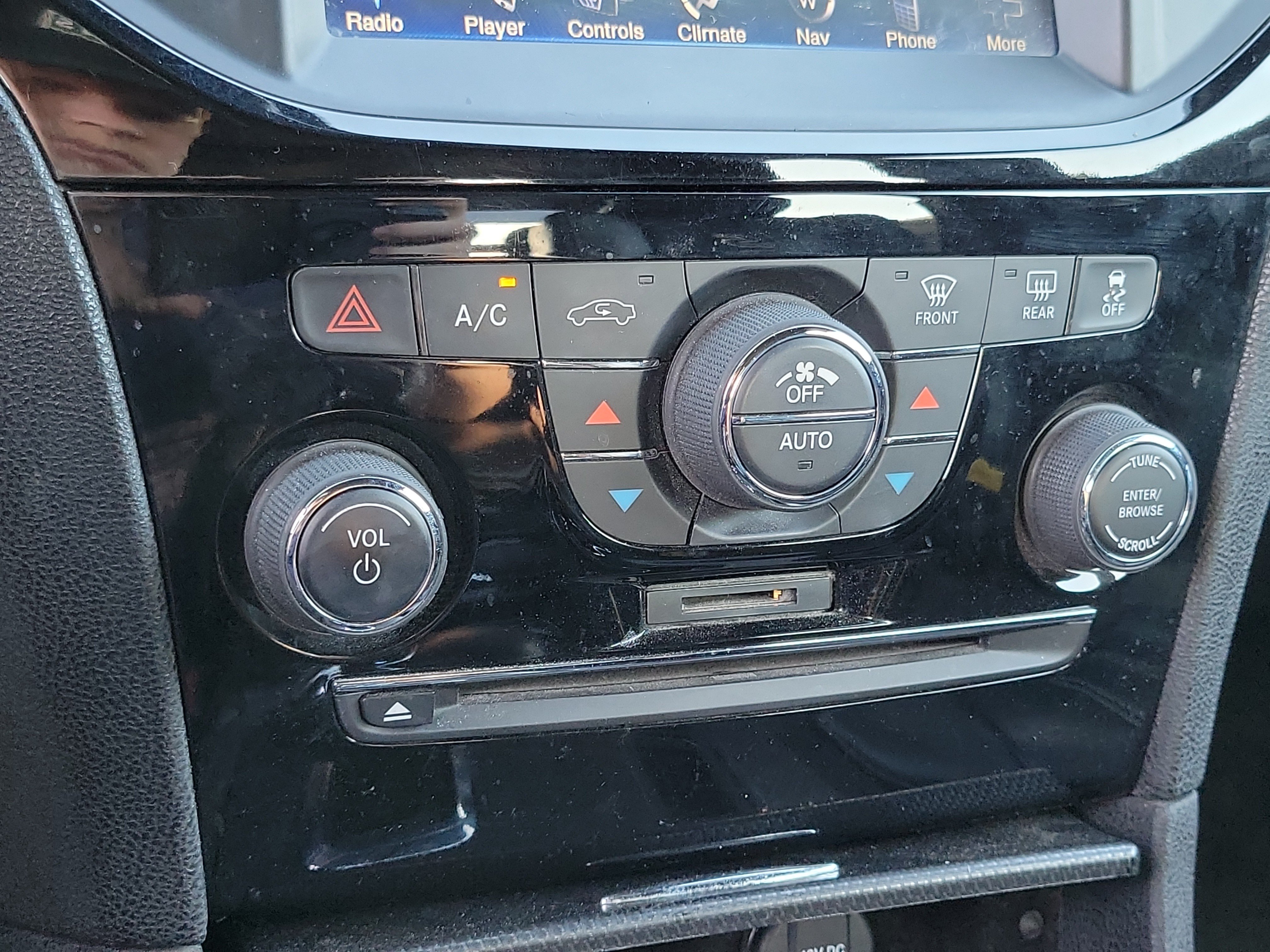 Used 2014 Chrysler 300 S RWD image 17