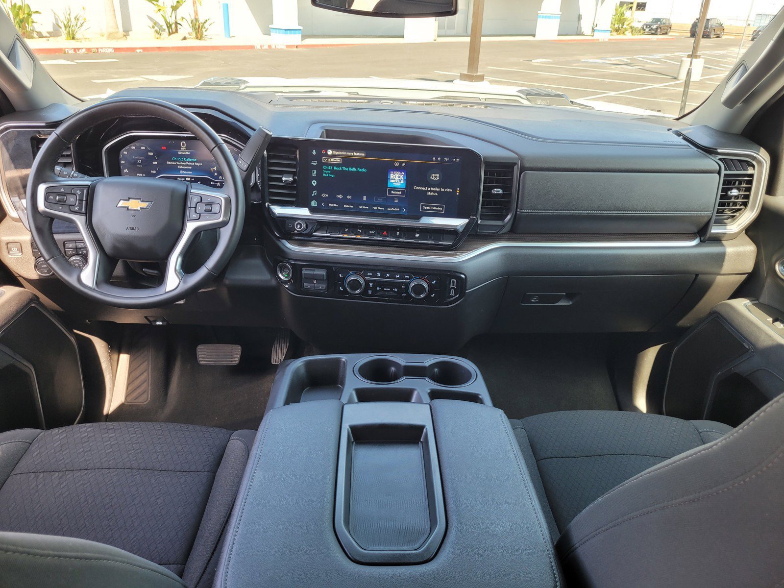 Used 2025 Chevrolet Silverado 2500 LT w/ Safety Package AWD/4WD image 16