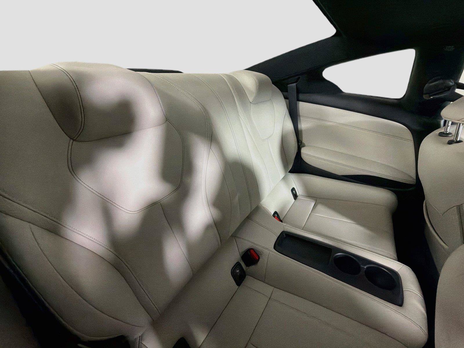 Used 2018 INFINITI Q60 3.0t Luxe RWD image 23