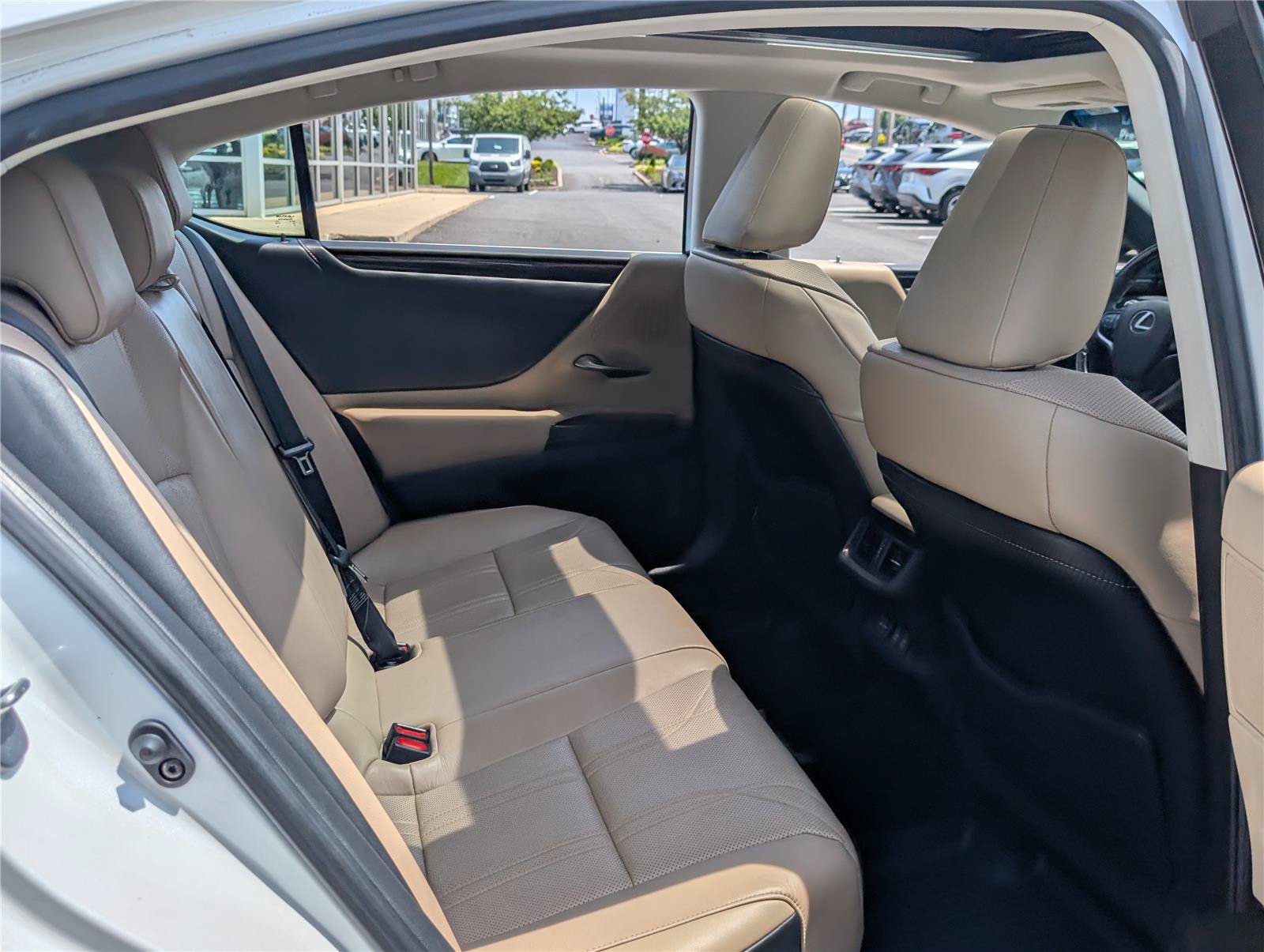 Certified 2020 Lexus ES 350 w/ Accessory Package 2 FWD image 11