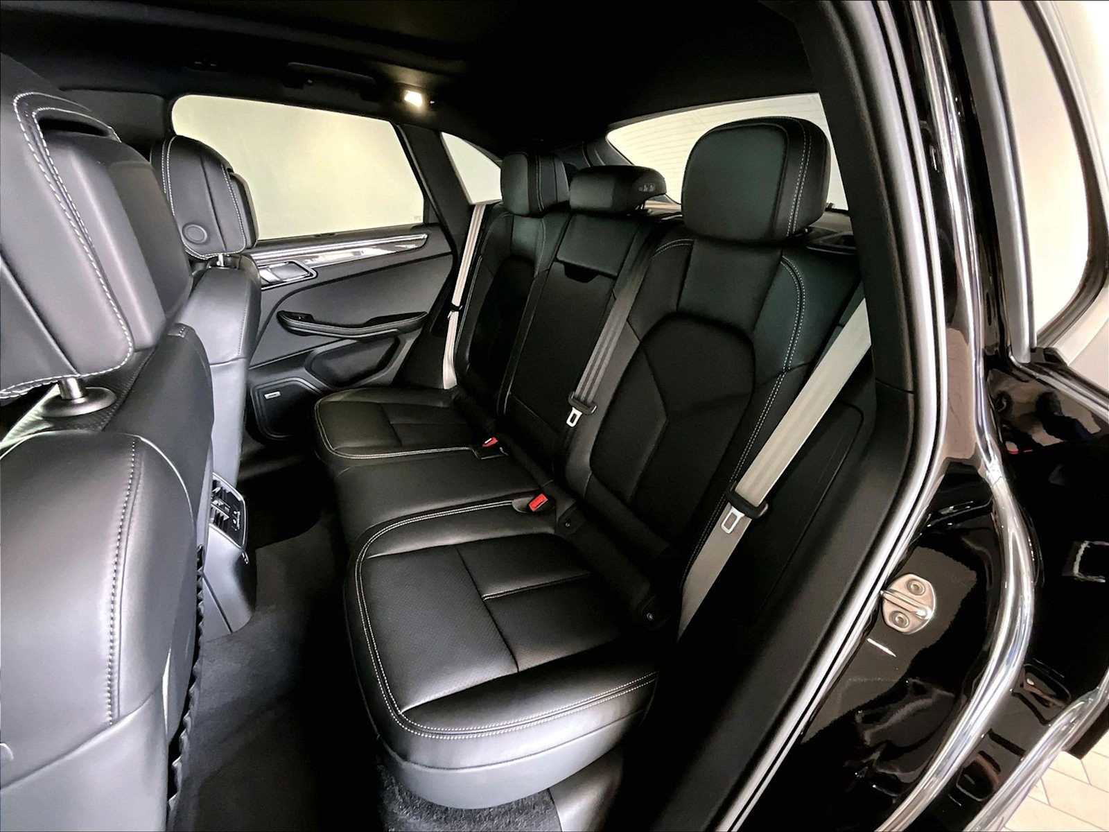 New 2026 Porsche Macan S AWD/4WD image 28