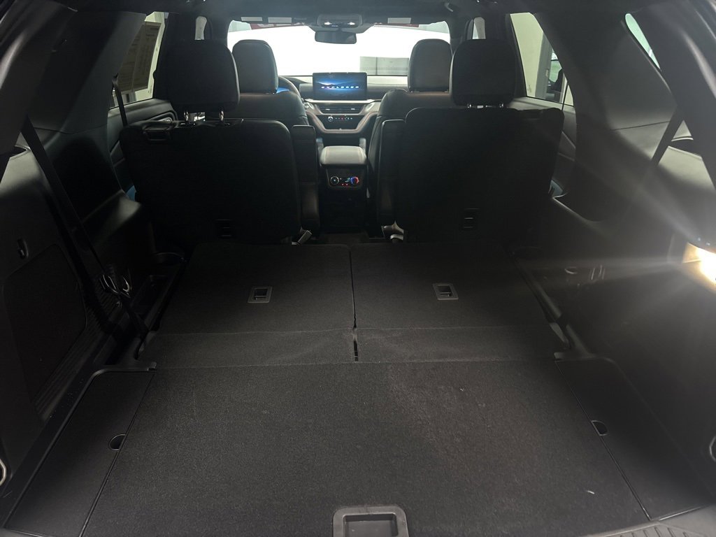 Used 2025 Ford Explorer ST w/ Sun And Sound Package image 5