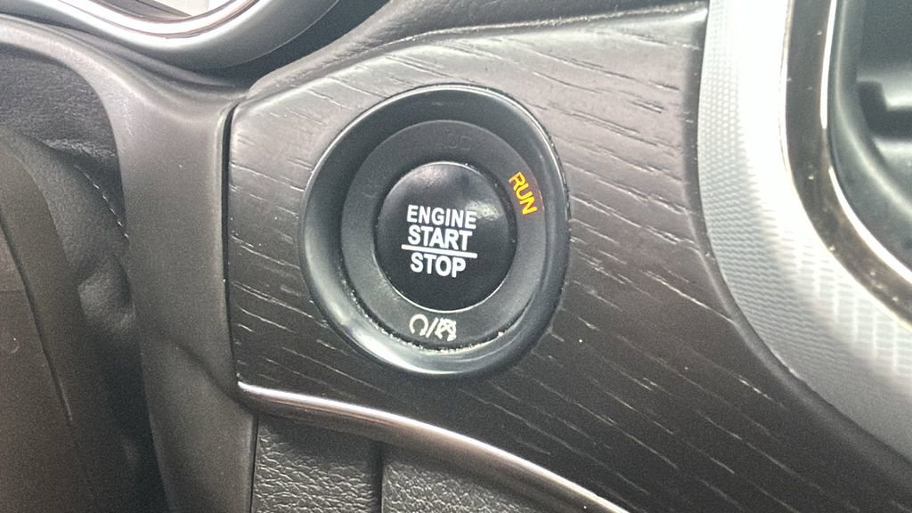 Used 2018 Jeep Grand Cherokee Summit w/ Platinum Series Group image 29