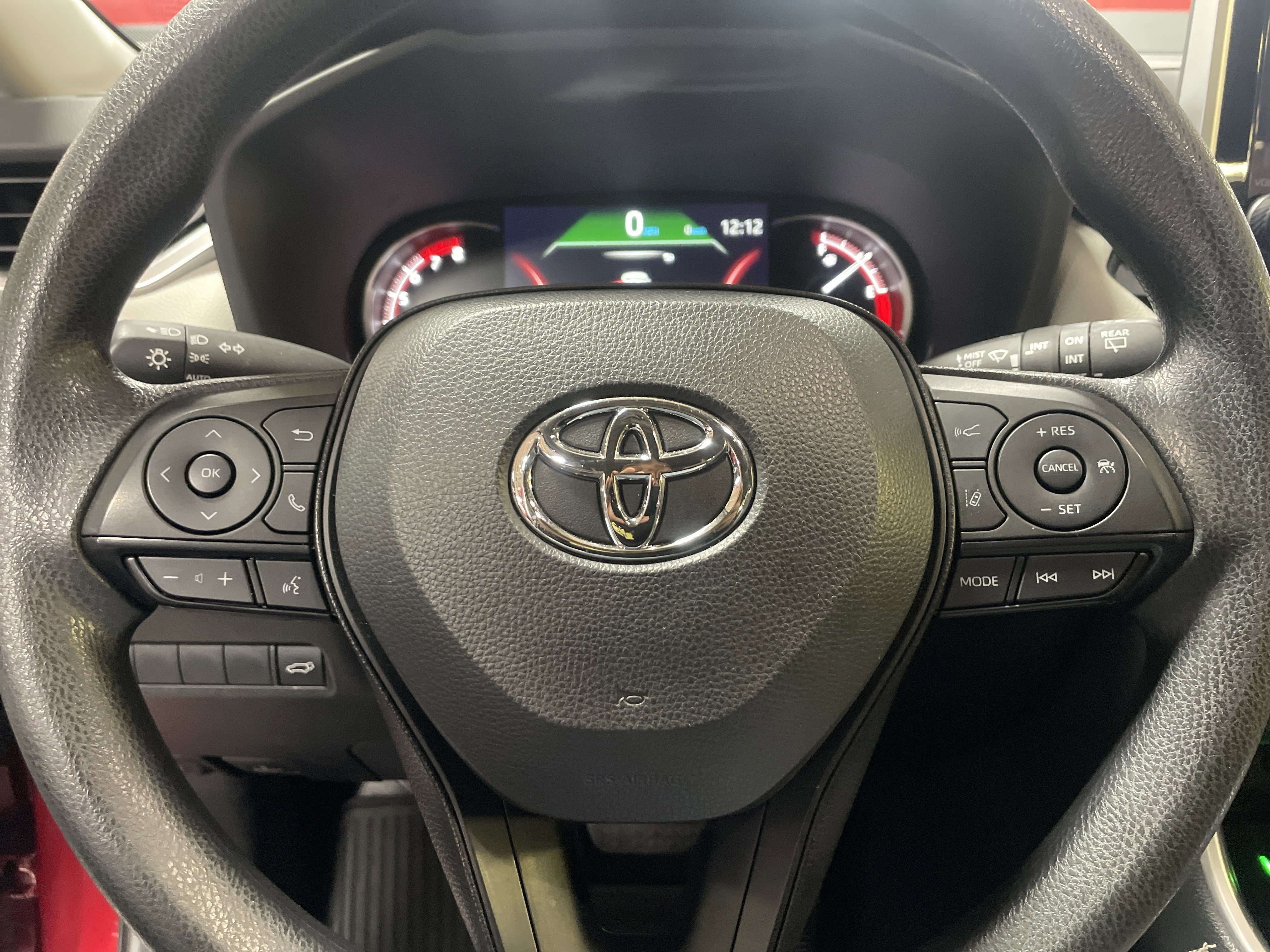 Used 2024 Toyota RAV4 XLE image 18